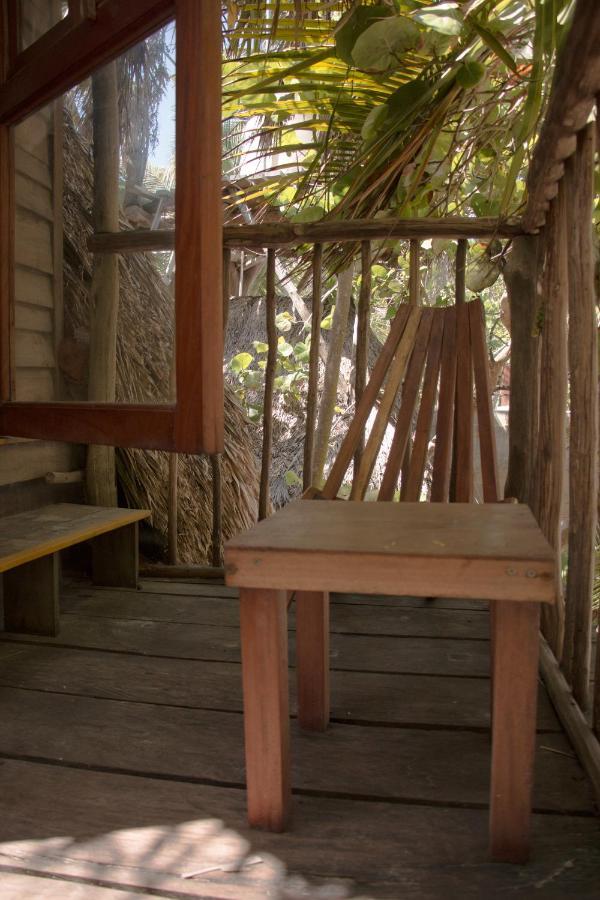 Chavez Eco Beach Camping And Cabanas トゥルム エクステリア 写真