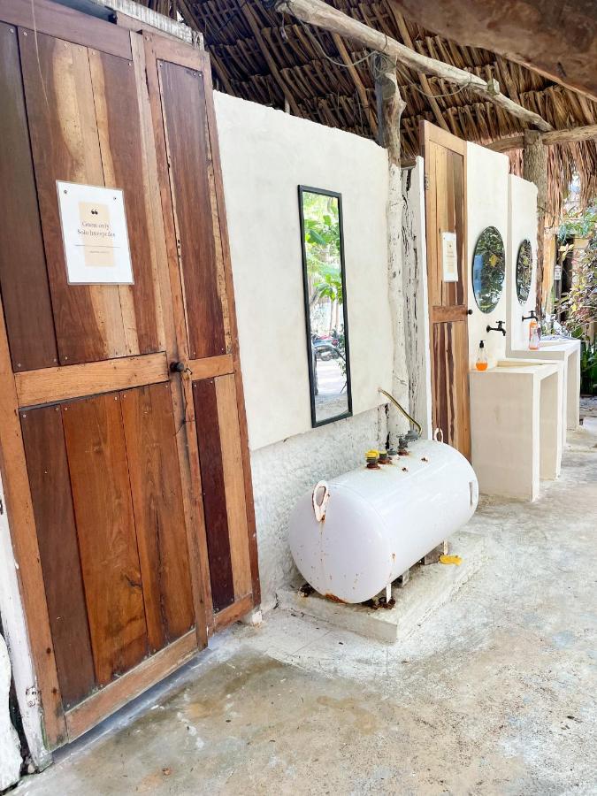 Chavez Eco Beach Camping And Cabanas トゥルム エクステリア 写真